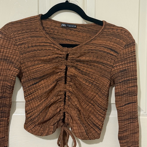 Zara Brown Ruched Cropped Long Sleeve Top | Size S - Picture 4 of 12